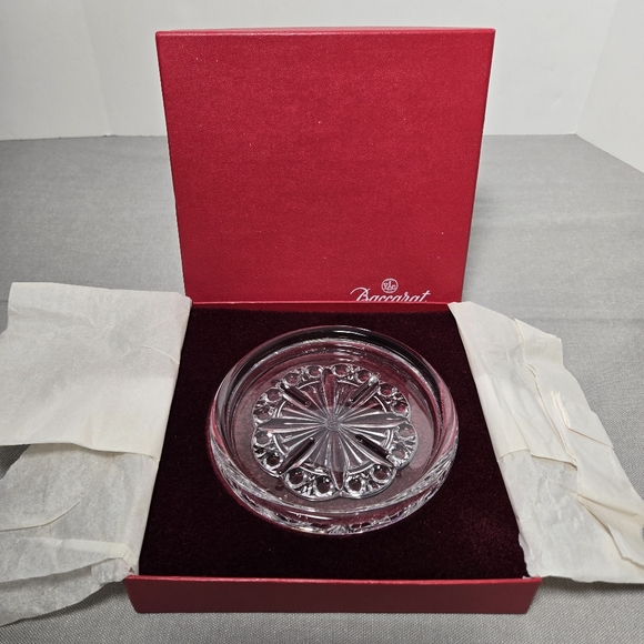 Baccarat Rosace Clear Crystal Glass Wine Bottle Decanter Coaster 5" w/ Box VTG - Picture 15 of 15